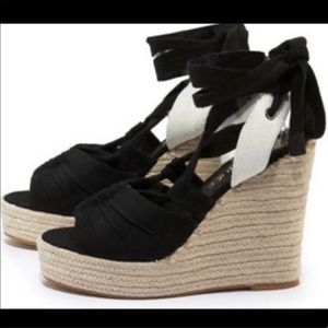 Juicy Couture Lace up wedges